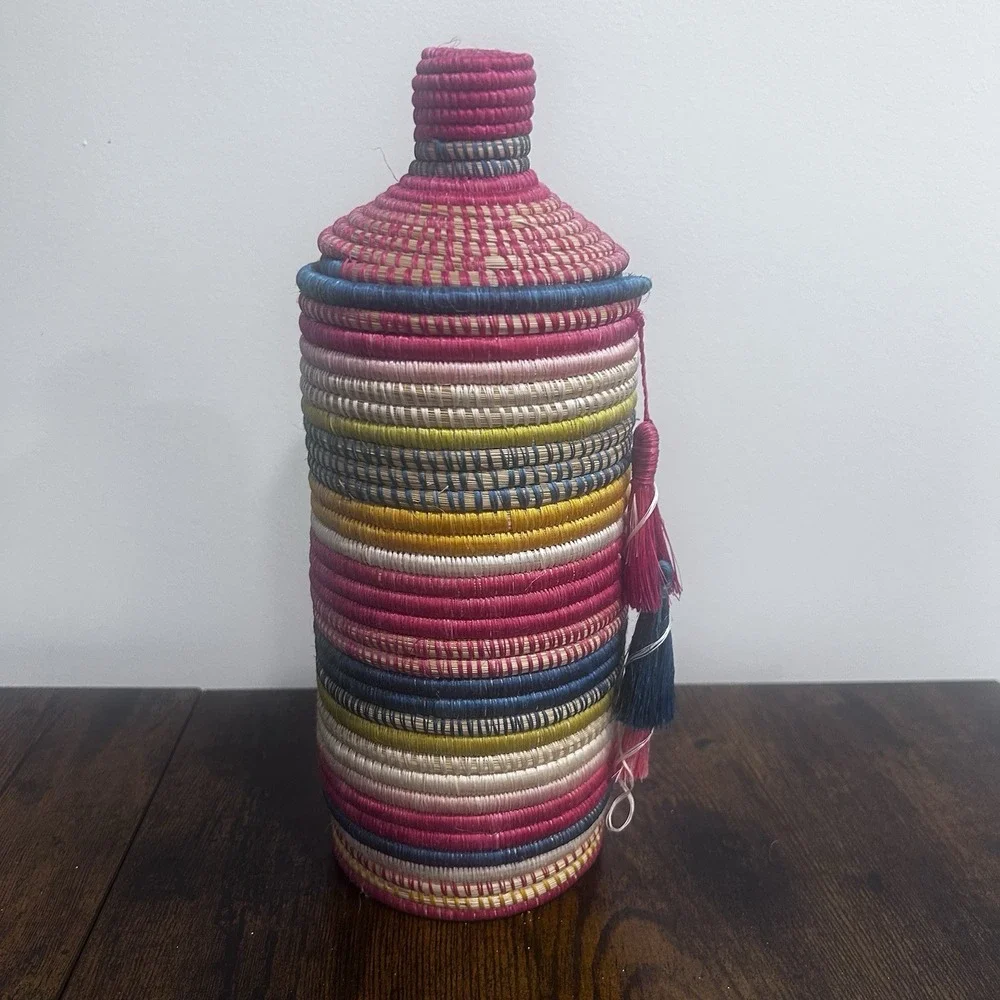 Artist Basket Tightly Woven Sweet grass Colorful Coil With Lid and Glass Insert